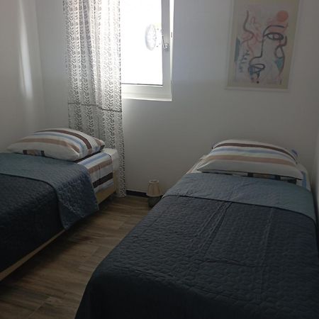 Apartments Frigan Maslenica Luaran gambar