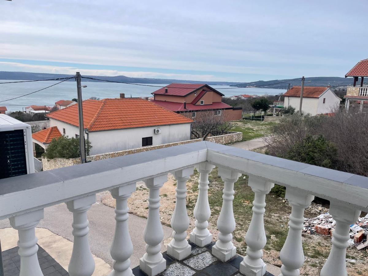 Apartments Frigan Maslenica Luaran gambar