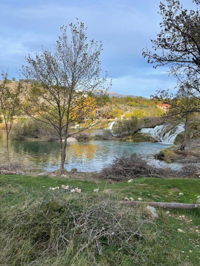 Apartments Frigan Maslenica Luaran gambar