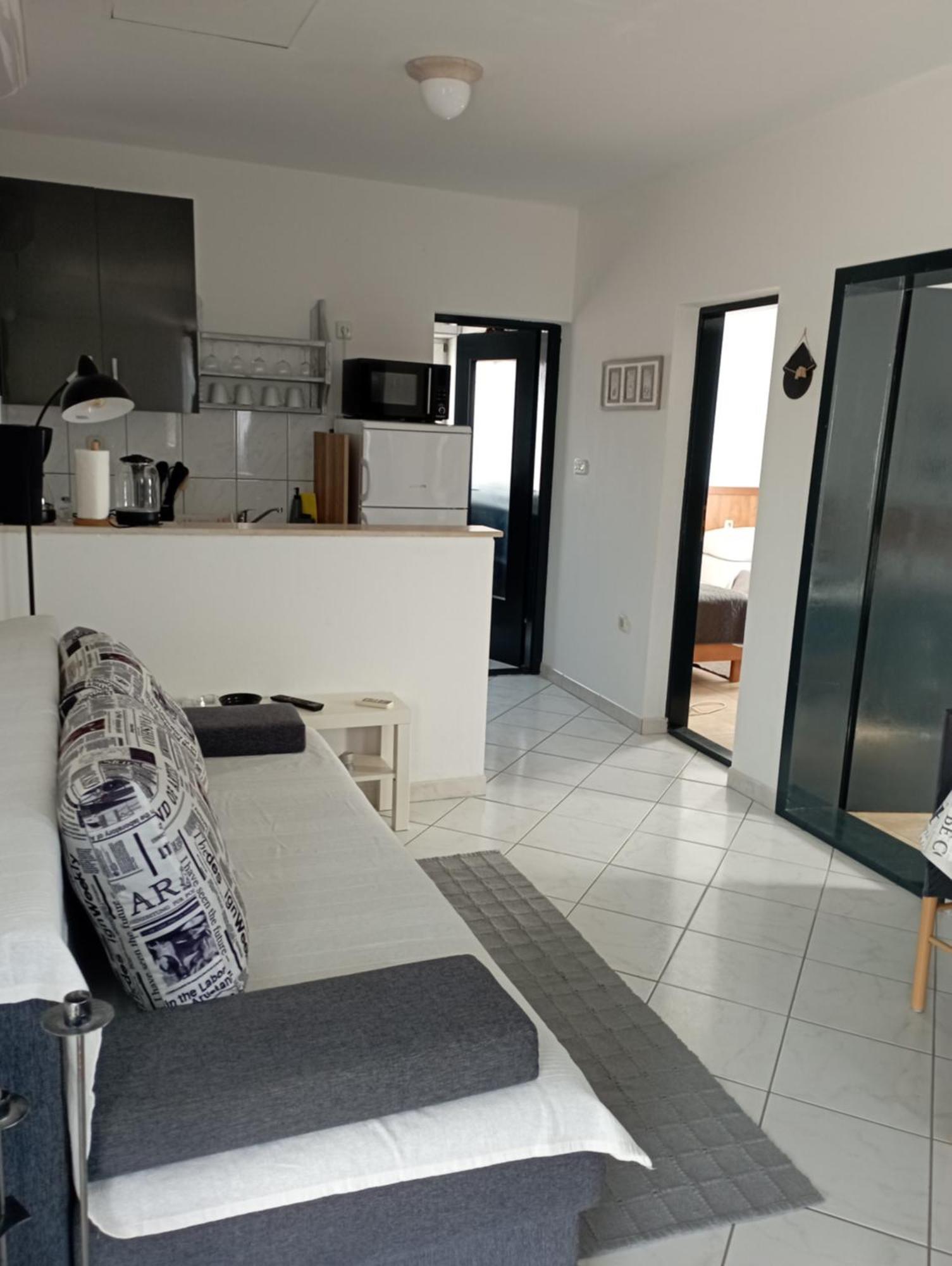 Apartments Frigan Maslenica Luaran gambar