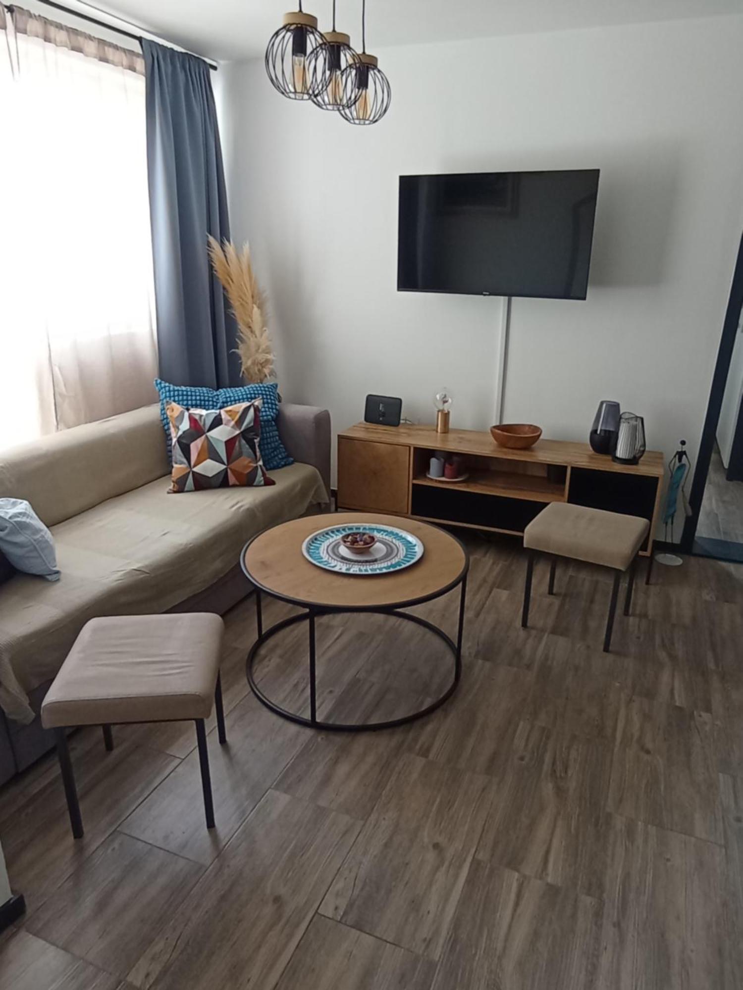 Apartments Frigan Maslenica Luaran gambar