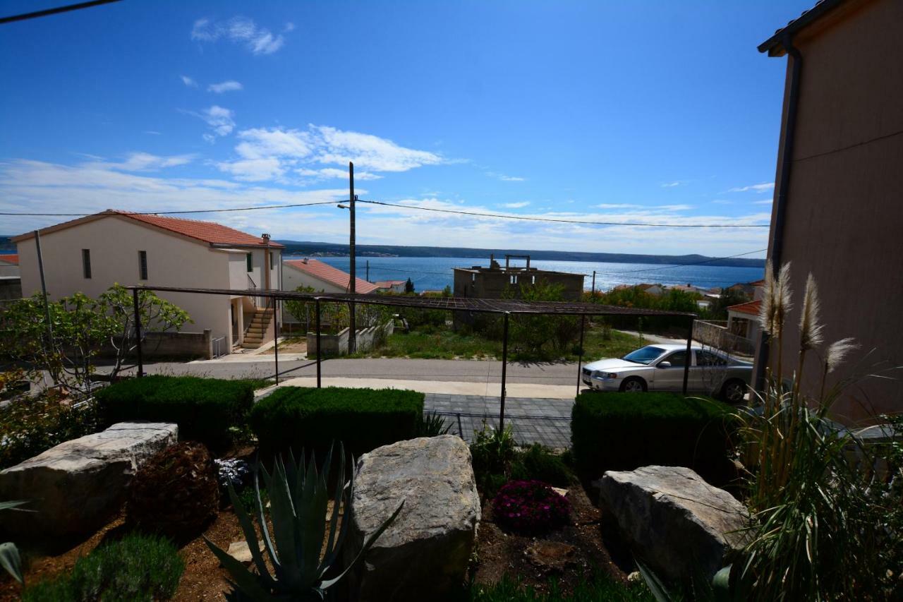 Apartments Frigan Maslenica Luaran gambar